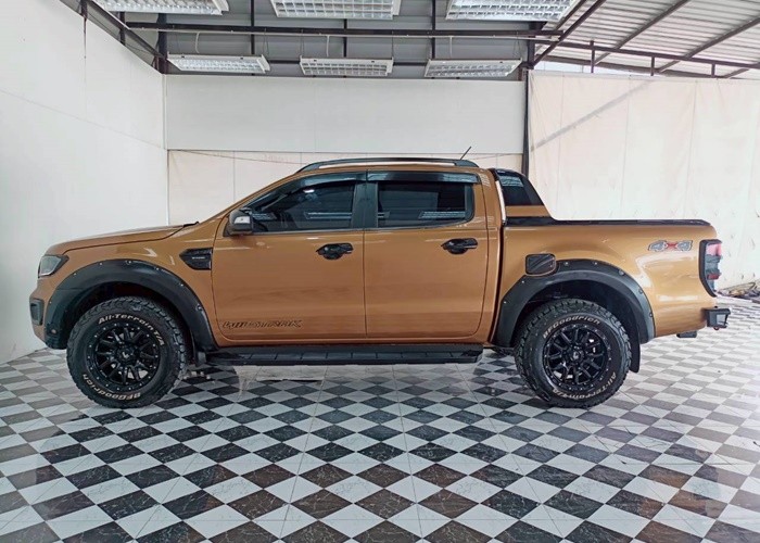 Used 9
                    FORD
                     for Sale Image