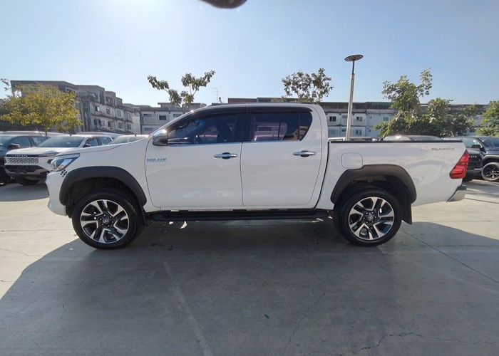 Used 11
                    TOYOTA
                     for Sale Image