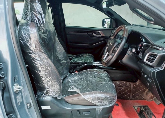 Used 1
                    ISUZU
                     for Sale Image