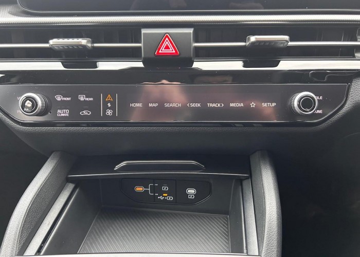 Used 1
                    KIA
                     for Sale Image