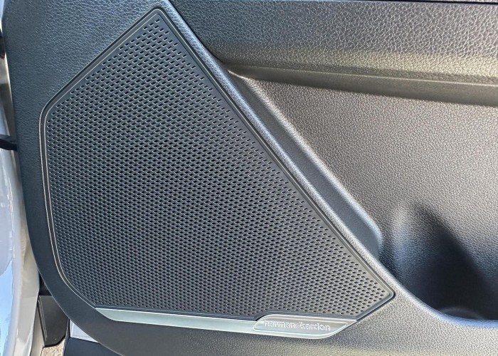 Used 1
                    KIA
                     for Sale Image