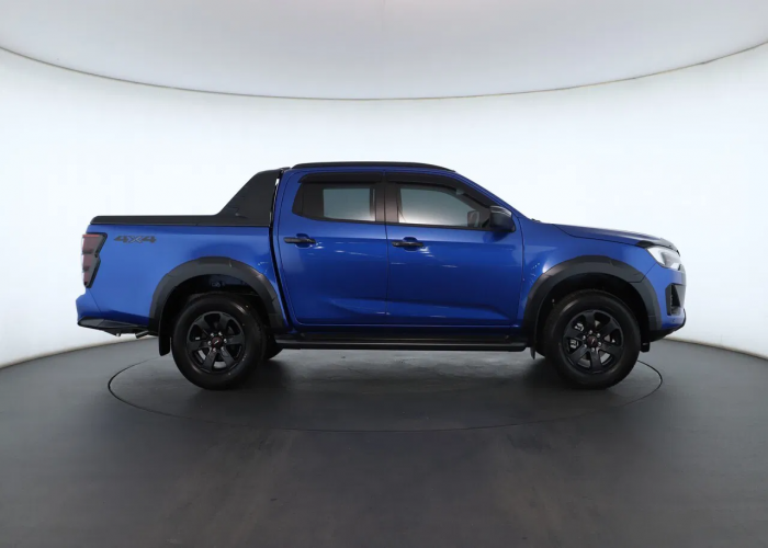 Used 1
                    ISUZU
                     for Sale Image