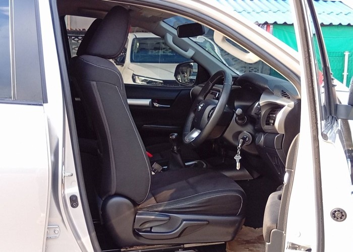 Used 12
                    TOYOTA
                     for Sale Image