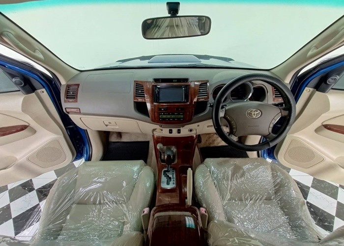 Used 5
                    TOYOTA
                     for Sale Image