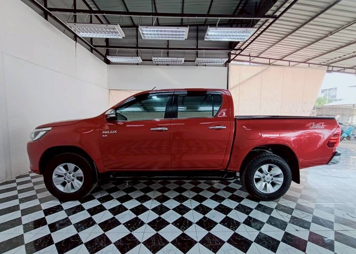 Used 10
                    TOYOTA
                     for Sale Image