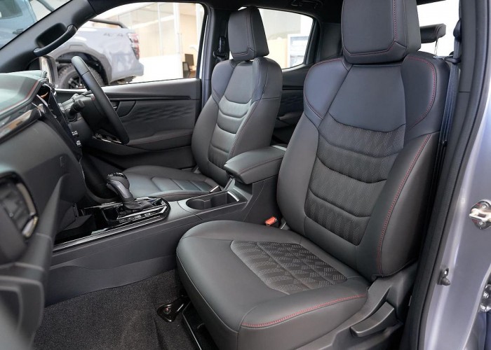 Used 1
                    ISUZU
                     for Sale Image