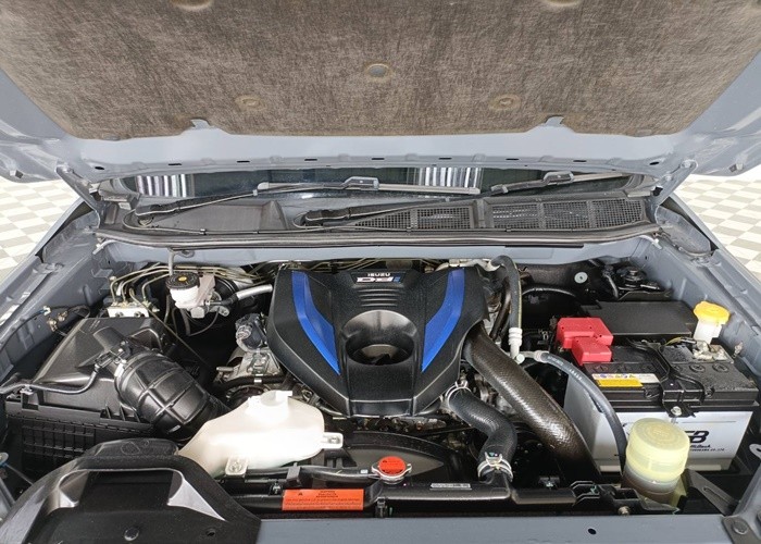 Used 7
                    ISUZU
                     for Sale Image