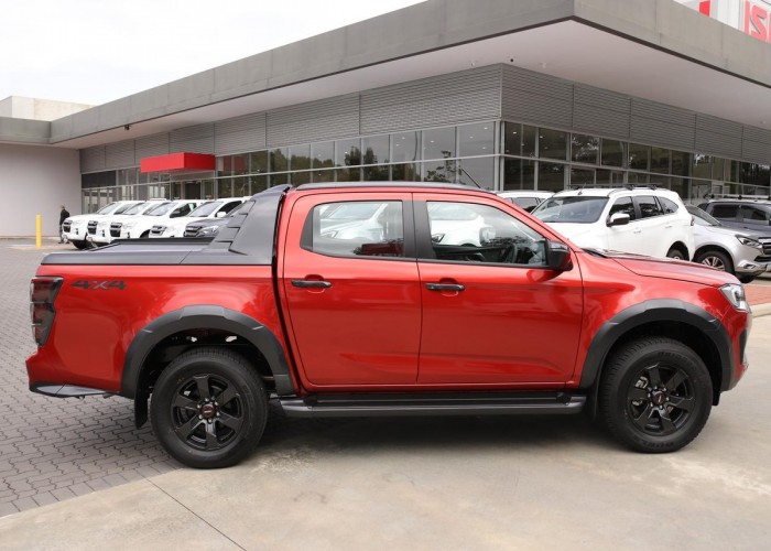 Used 1
                    ISUZU
                     for Sale Image